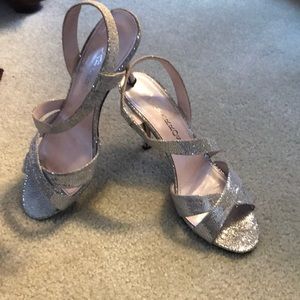 Sliver strap heels